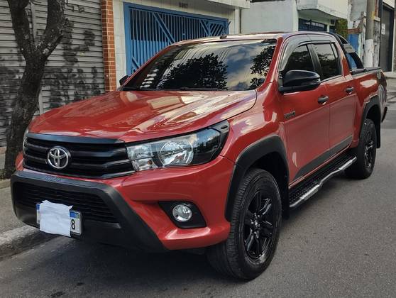 TOYOTA HILUX 2.8 SR CHALLENGE 4X4 CD 16V DIESEL 4P AUTOMÁTICO TOYOTA HILUX 2.8 SR CHALLENGE 4X4 CD 16V DIESEL 4P AUTOMÁTICO